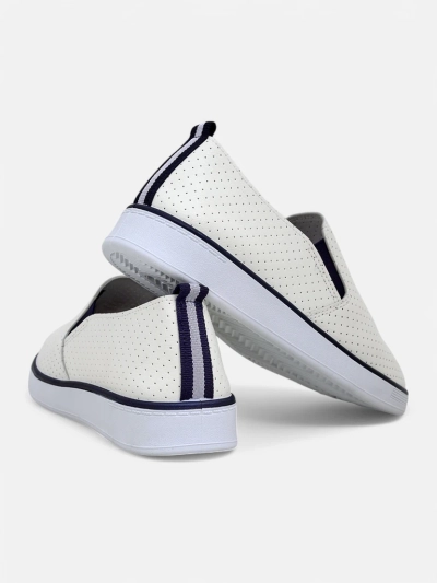Royalfashion Perforētas sieviešu slip-on kurpes Kassias