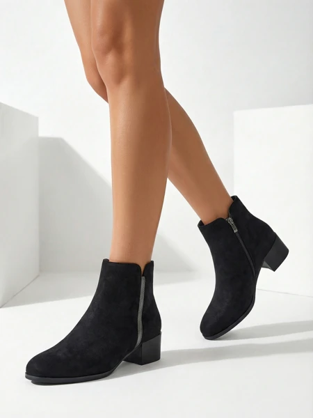 Amicus Nero Elegante Ankle Boots for Autumn and Winter