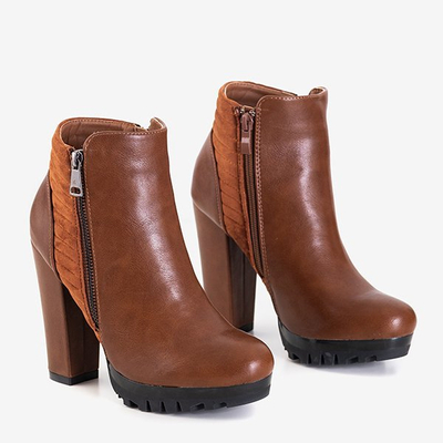 Women's ankle boots with a decorative camel zipper Santiago - Footwear