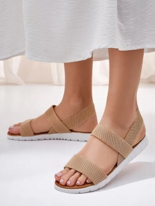 светло-коричневый