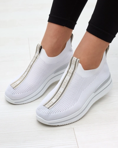 Sieviešu sporta apavi ar baltu uzrakstu Cerppa- Footwear