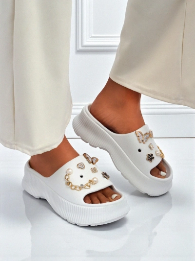 Royalfashion Женские резиновые сандалии с украшениями Slash Glam