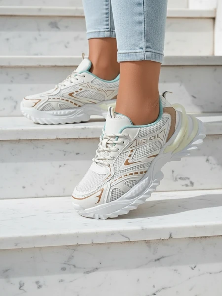 Royalfashion Женские спортивные кроссовки на толстой подошве Nettes