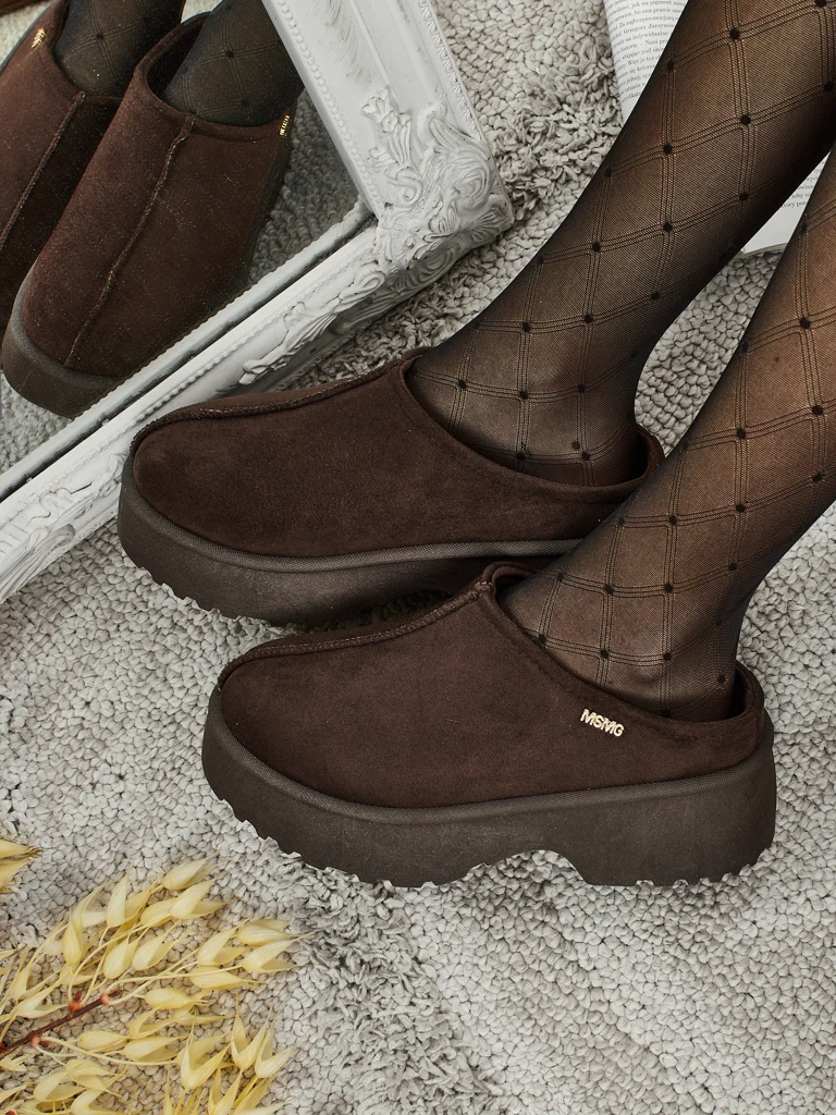 Lühikesed naiste karusnahast saapad Calindra