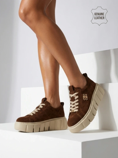 Sportowe sneakersy damskie ze skóry naturalnej Renos