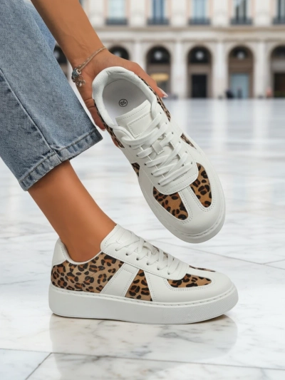 Женские кроссовки Calista Leopardia – Белая Экокожа Ткань Весна 4см