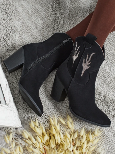 Women's heeled cowboy boots with decorative inserts Cendria