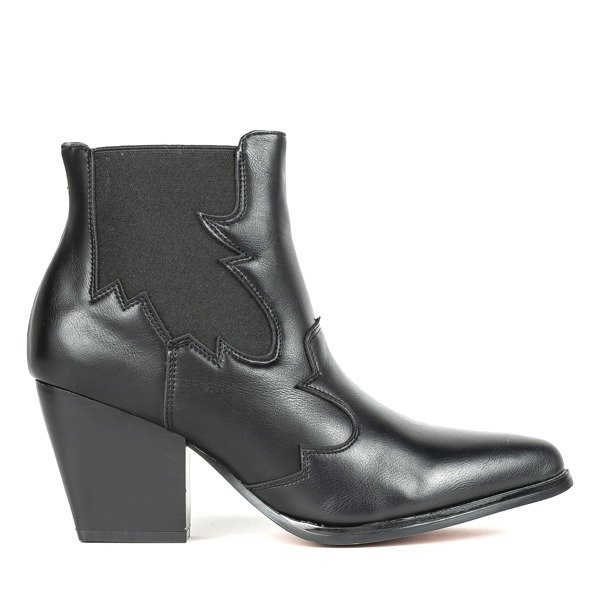 Black boots on the post of the cowboy boots Catenia - Footwear