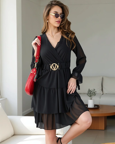 Royalfashion Sieviešu mini kleita ar volāniem un aptinamu kakla izgriezumu