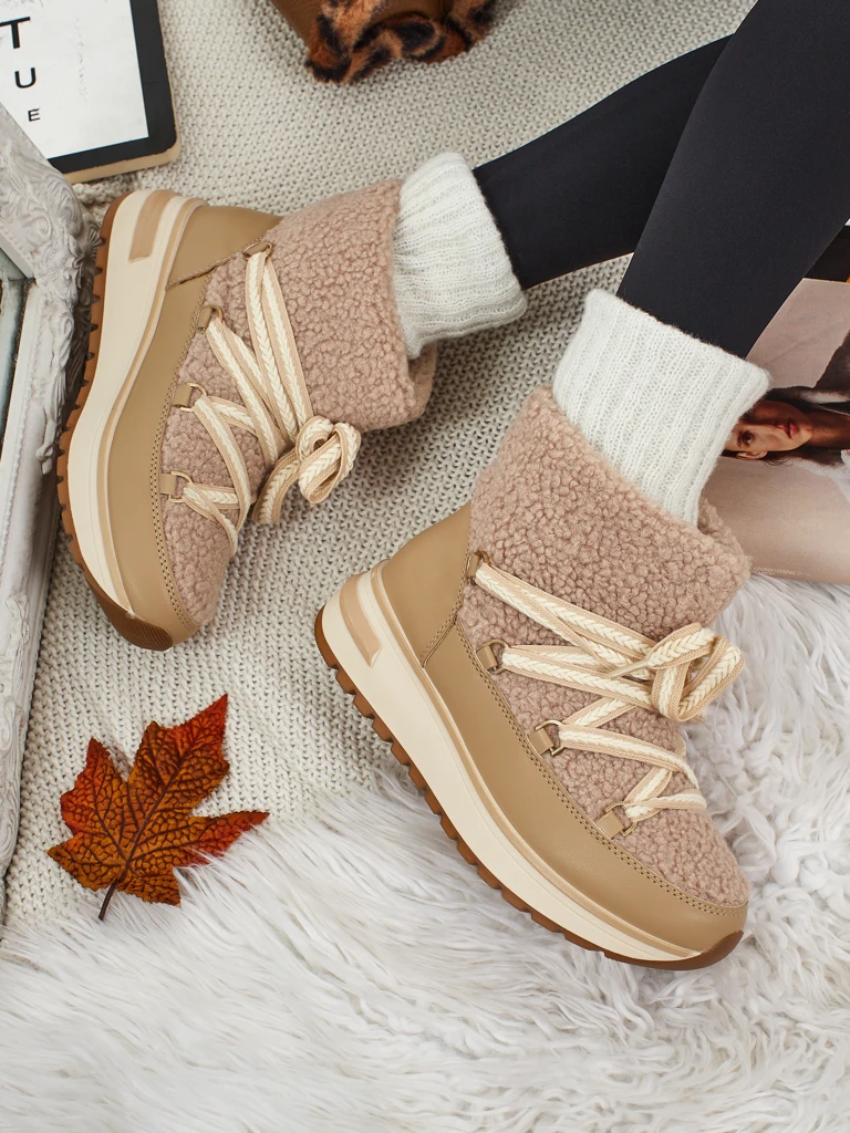 Женские ботинки a'la снегоходы с мехом Verruna