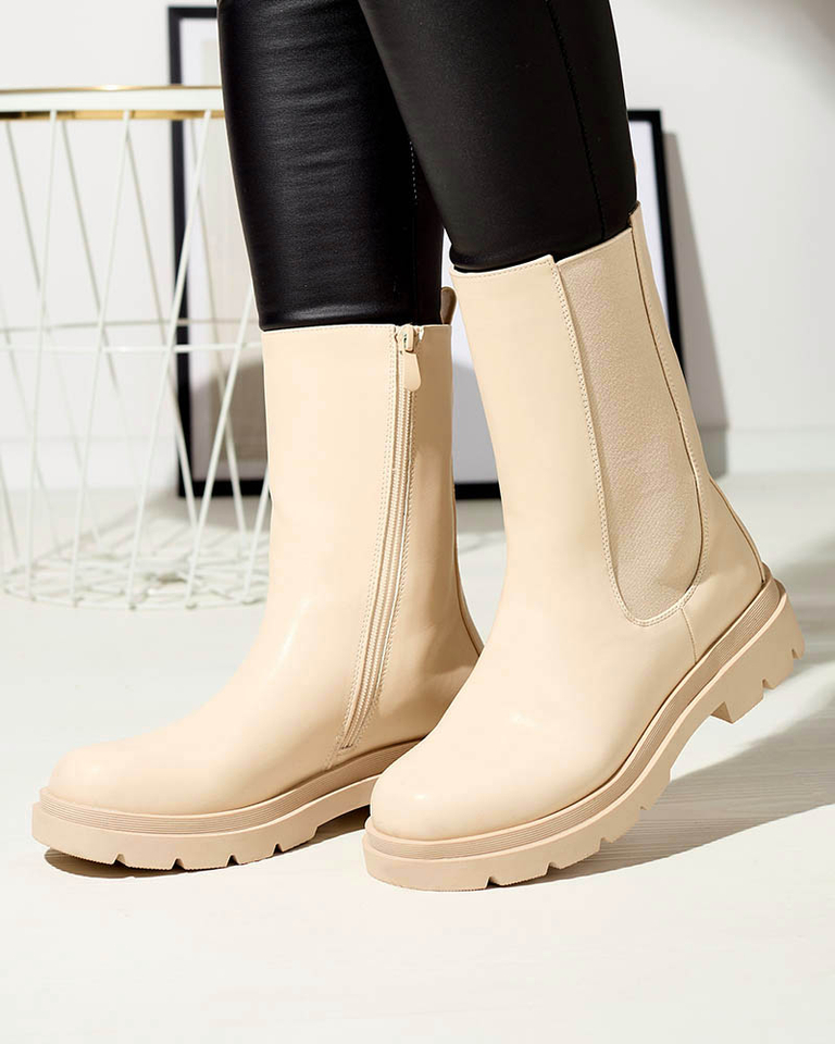 Бежевые женские высокие сапоги на плоском каблуке Vedesa - Одежда