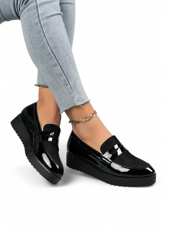 Royalfashion Женские лаковые мокасины Afidale