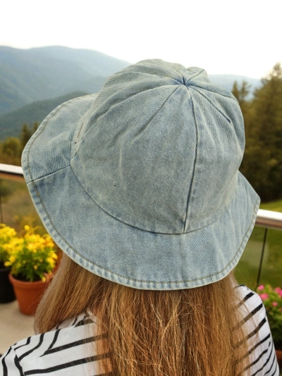 Женская шляпа Demetra denim bucket hat – легкий полиэстеровый стиль