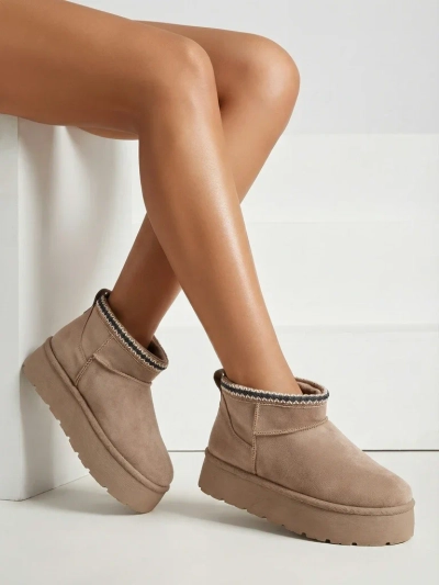 Royalfashion Women's short boots a'la snow boots Xoalla