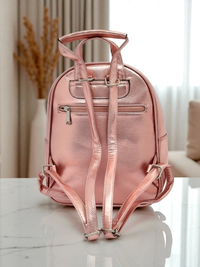 Royalfashion Sieviešu mugursoma no eko ādas ar metāliskām svītrām