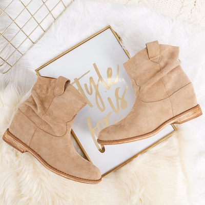 Cowboy boots on heels in beige Brunoki - Footwear