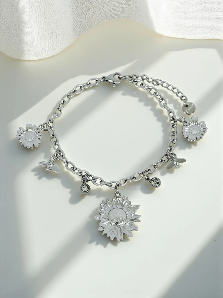 Solis Serenitas Bracelet - Antica style charms