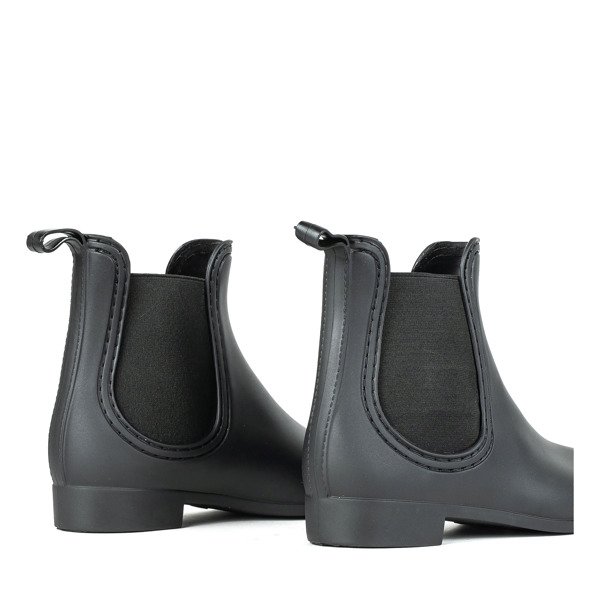 Black low boots with almond toe Bergen - Footwear 1