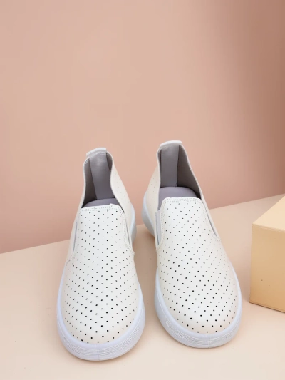 Royalfashion Women's perforated sports shoes Musio