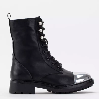 OUTLET Black boots with a metallic toe Konax - Footwear