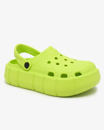 Royalfashion Неоново-зеленые женские шлепанцы с ажурной отделкой Mightty