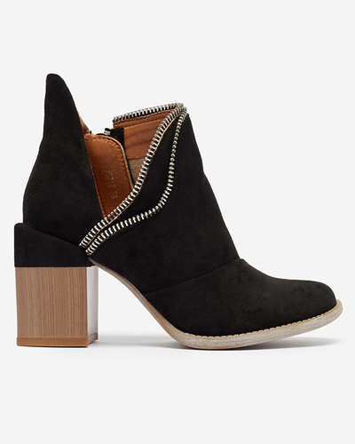 Black women's insulated boots on a post Mukis - Footwear