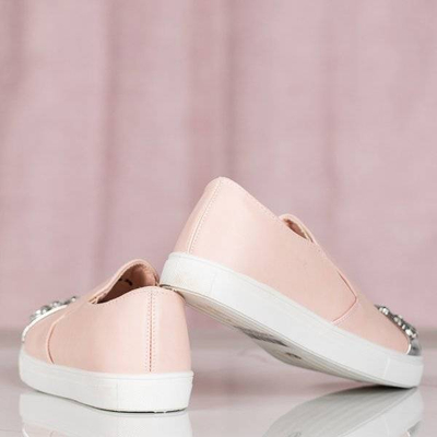 OUTLET Różowe slip on z ozdobnym noskiem Teodara - Obuwie
