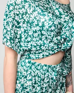 dark green