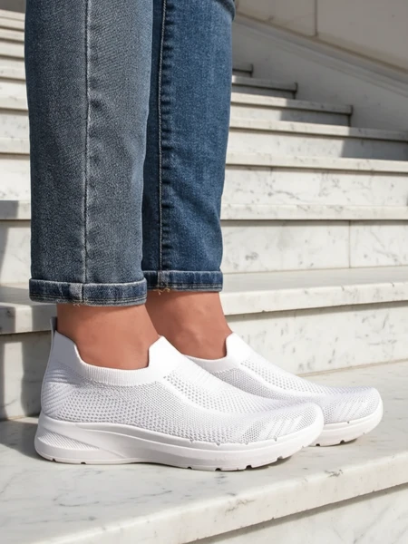 White Women's Slip-On Sneakers Aura Bianca - Light and Breathable for Summer Spring