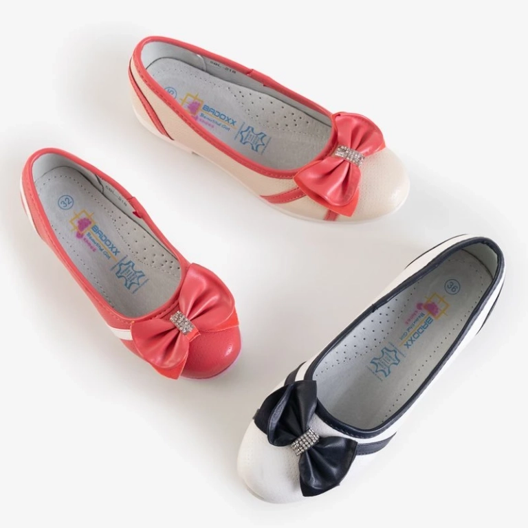 White and navy blue children's ballerinas with a Portia bow - Shoes