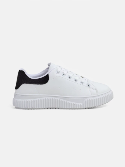 Damskie sneakersy Callista lav platforma ze skóry ekologicznej białe-czarne
