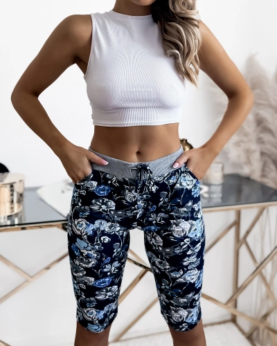 Women's 3/4 shorts in navy blue and flowers PLUS SIZE - Clothing