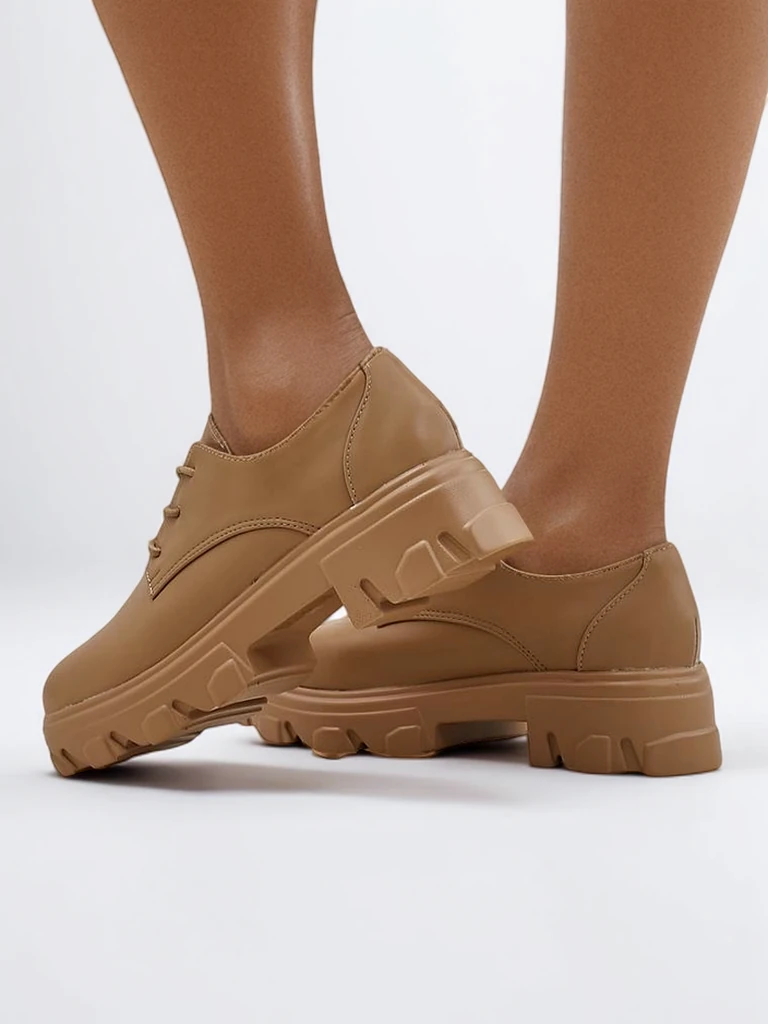 Royalfashion sieviešu šņorējamās kurpes ar biezāku zoli Gofey