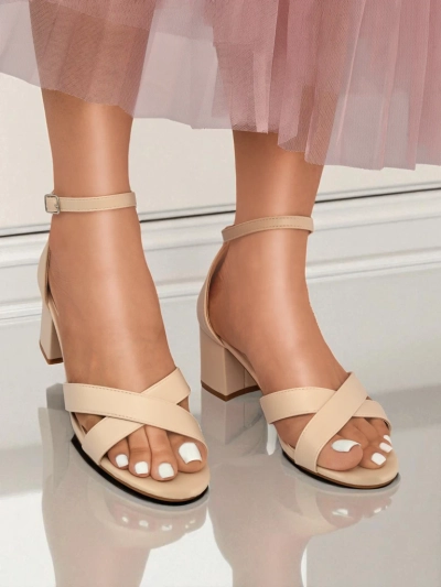 Royalfashion Sieviešu sandales ar zemu blokpapēdi Eleganza Strap