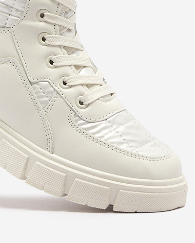 Calista Women's Fashionable Flat Cream Boots