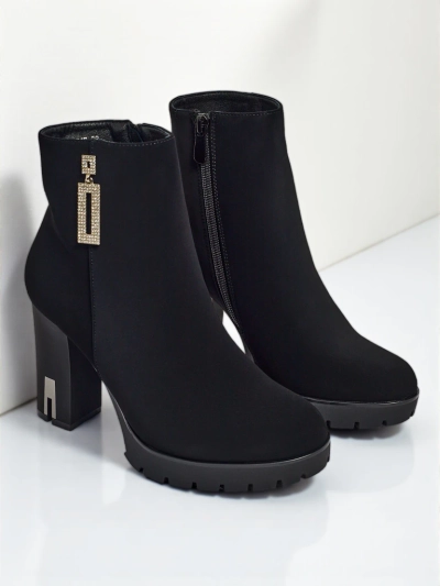 Stella Black Elegant Ankle Boots for Spring