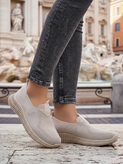 Royalfashion Женские тканевые спортивные слипоны Serra