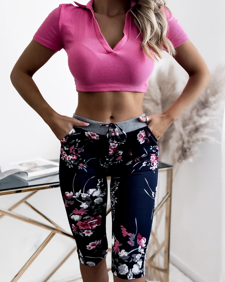 Royalfashion Темно-синие женские шорты 3/4 с розовыми цветами PLUS SIZE