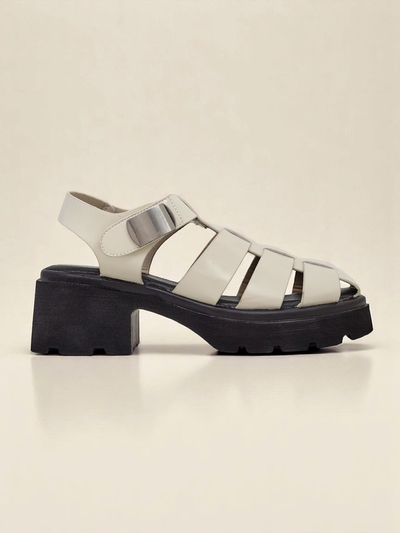 Royalfashion Sieviešu romiešu stila sandales Bratz