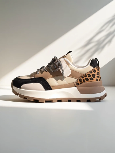 Женские спортивные кроссовки Royalfashion Seftass