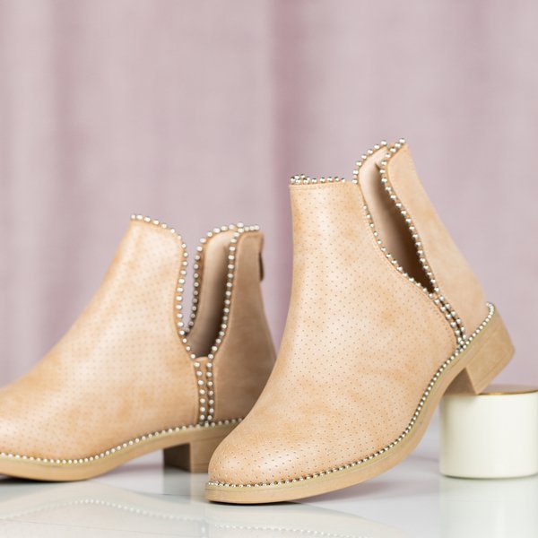 Beige boots with cut-out Schannon - Footwear 1