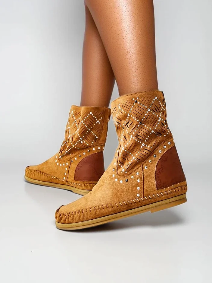 Royalfashion Women's ankle boots with low wedge and studs Indian Style