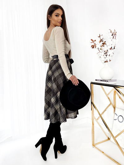 Royalfashion Pelēks sieviešu pīrāgu midi svārki