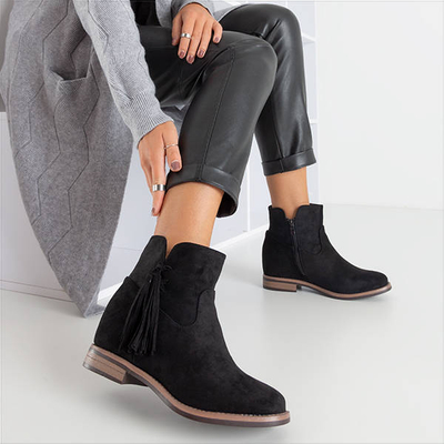 Black women's ankle boots on an indoor wedge Drezden - Footwear