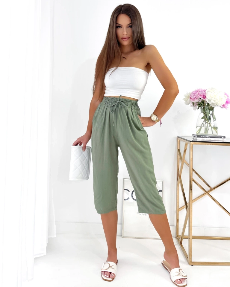 Royalfashion Dark green women's 3/4 length fabric shorts