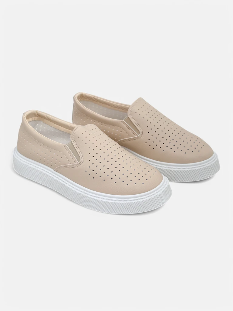 Royalfashion Sieviešu perforētie slip-on apavi Emillia