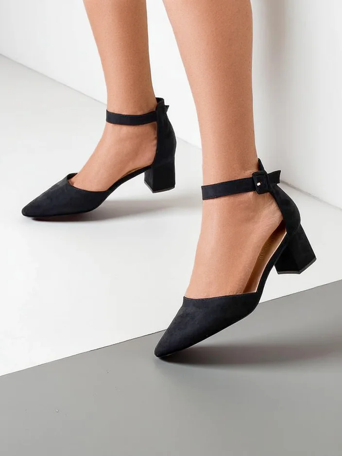 Royalfashion Женские туфли на низком каблуке Celle