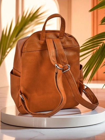 Callista Królewska Moda women's backpack made of brown A4 eco-leather with zipper