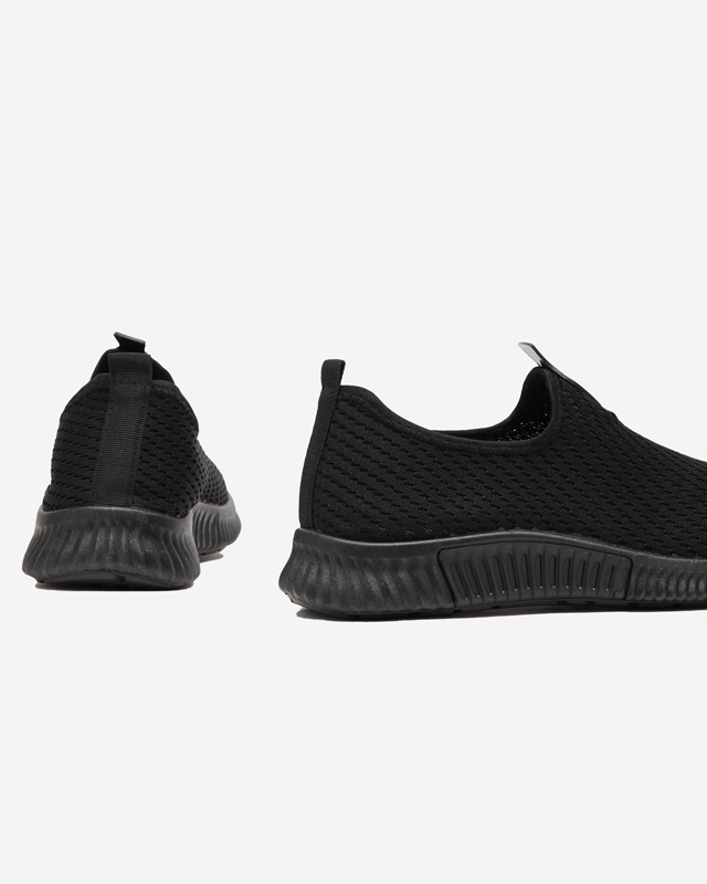 Черные женские кроссовки Palomena