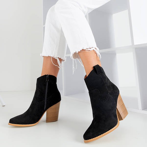 Черные женские сапоги a'la ковбойские сапоги Vitella - Обувь